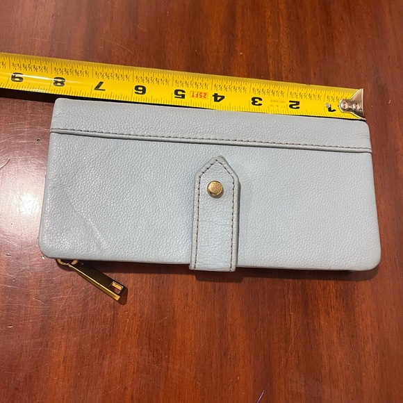 Fossil Baby Blue Pebbled Leather Wallet - Picture 6 of 10